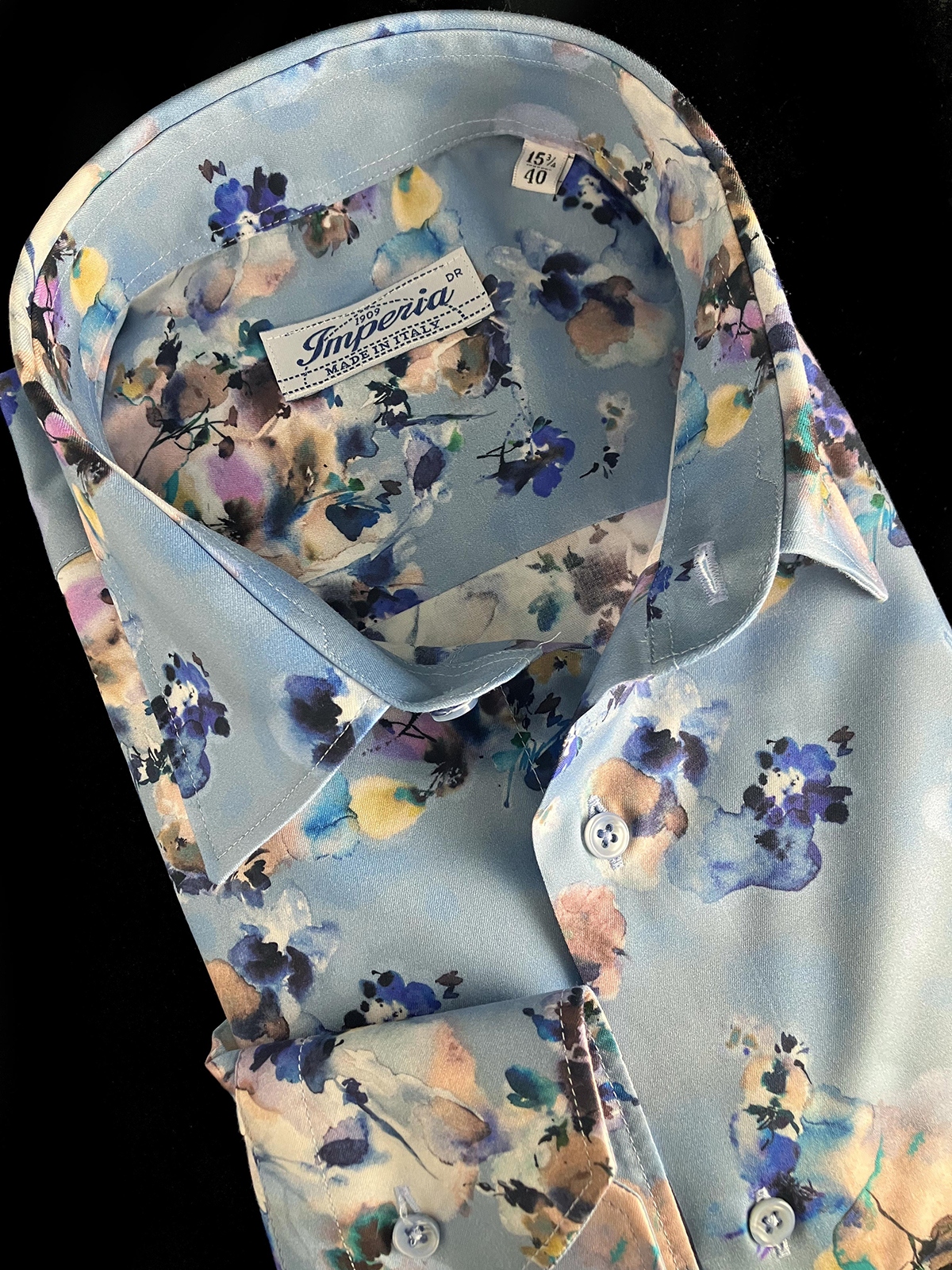 Camicia-a-fiori-grandi-da-uomo-azzurra-inverno-2023-Camiceria-Smeralda-Camerano